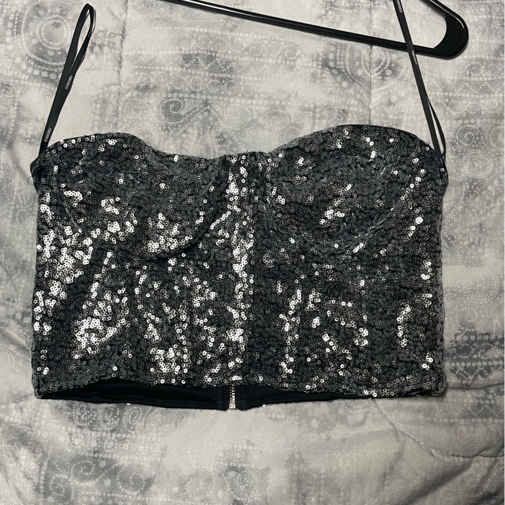 Sequence crop top